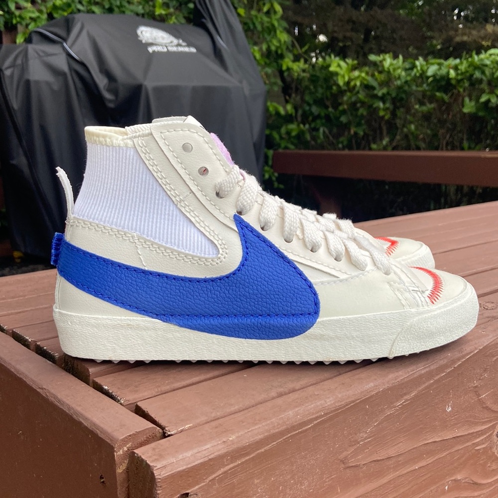 Nike Blazer Mid ‘77 Jumbo Women’s Size 9.5 White Royal Blue Sneakers - Picture 1 of 13